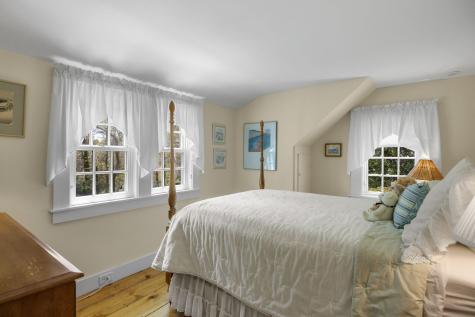8 Skinequit Lane Harwich MA 02661