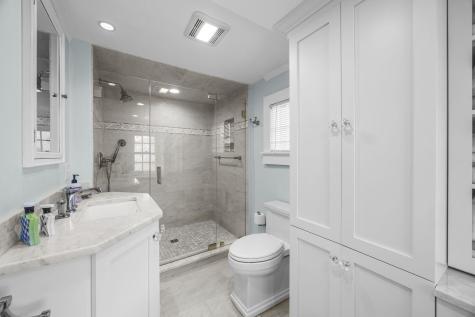 8 Skinequit Lane Harwich MA 02661