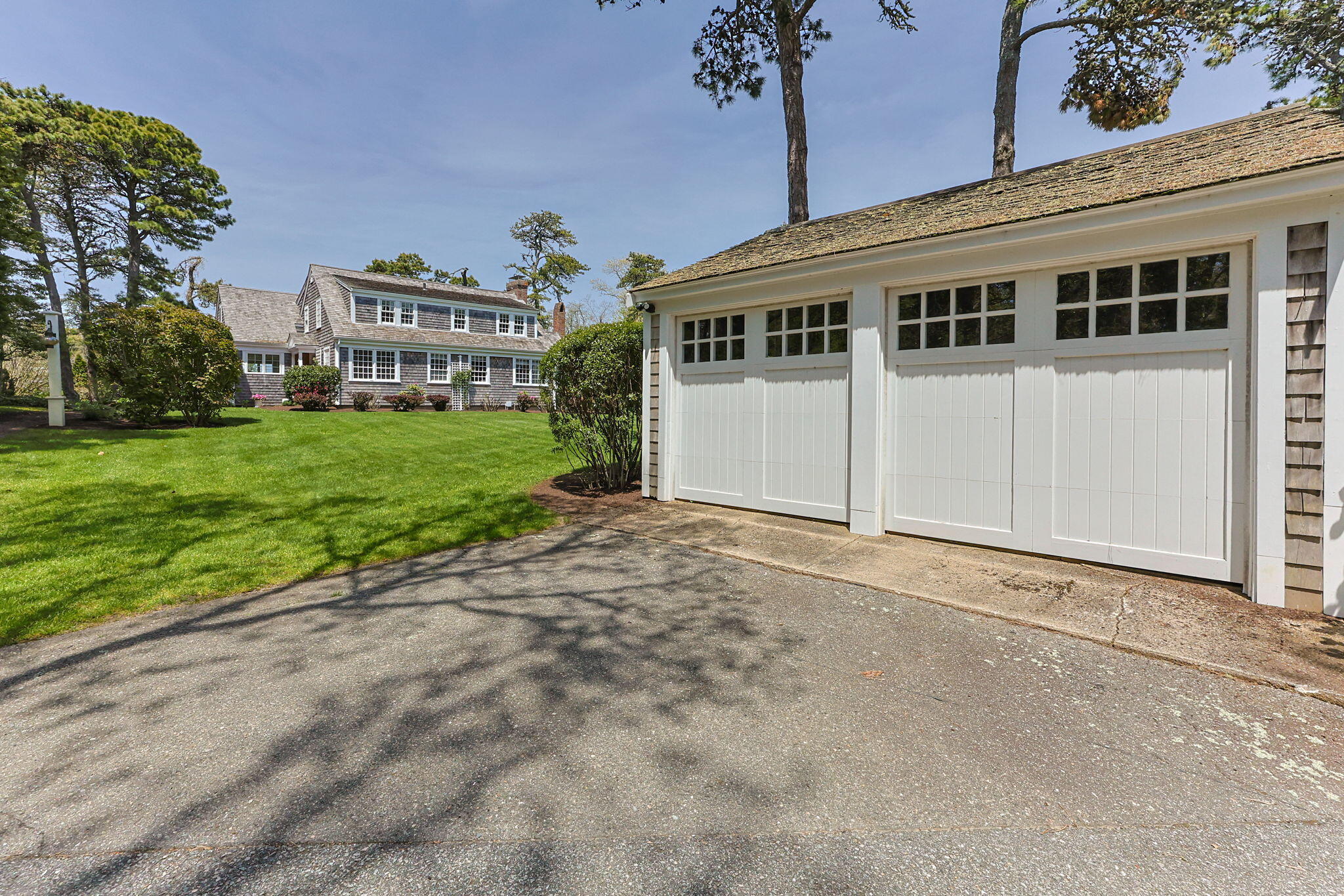 8 Skinequit Lane Harwich MA 02661