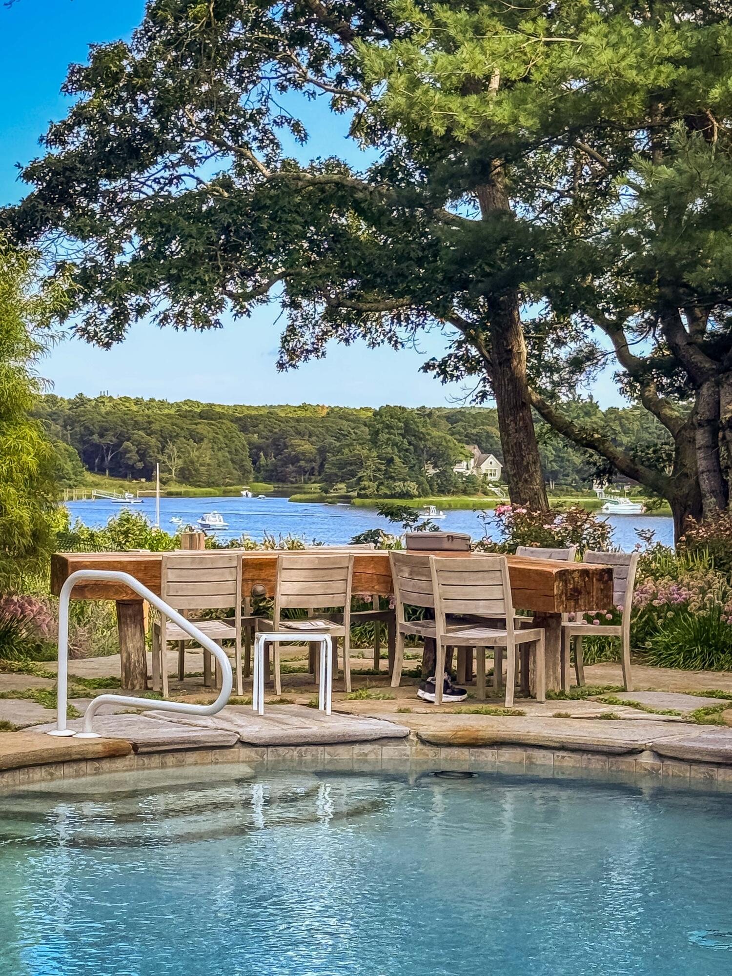 219 Scraggy Neck Road Cataumet MA 02534