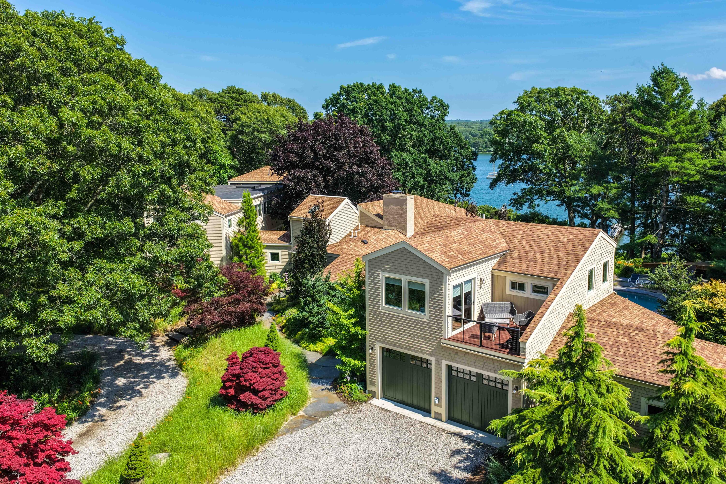 219 Scraggy Neck Road Cataumet MA 02534