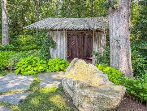 219 Scraggy Neck Road Cataumet MA 02534