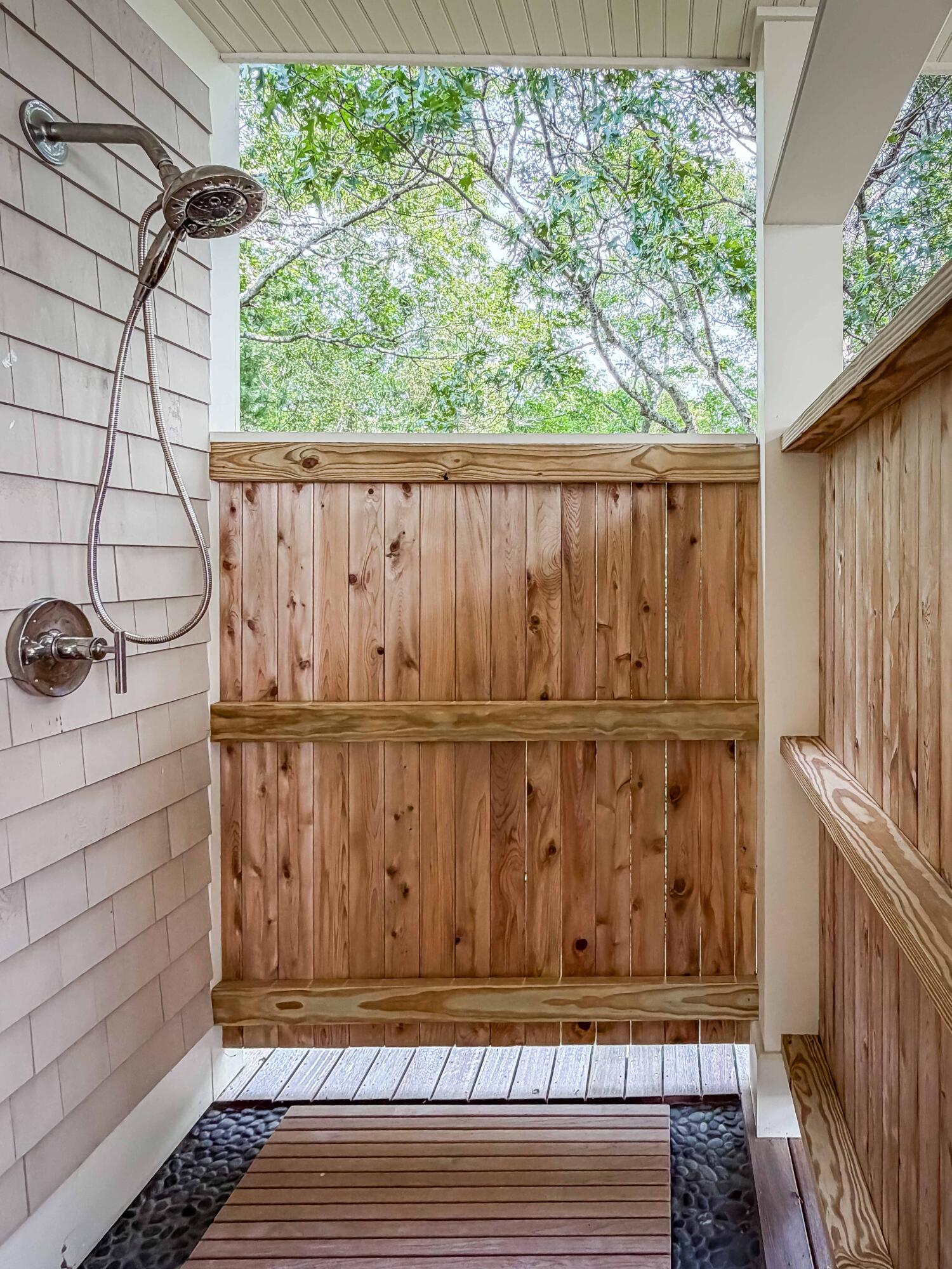 219 Scraggy Neck Road Cataumet MA 02534