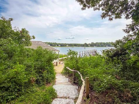 219 Scraggy Neck Road Cataumet MA 02534