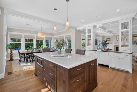 141 Hollingsworth Road Osterville MA 02655