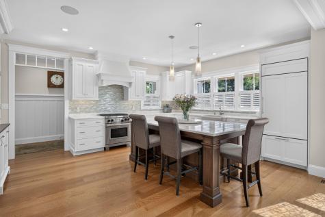 141 Hollingsworth Road Osterville MA 02655
