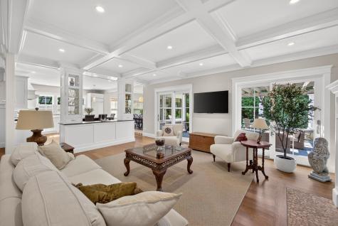141 Hollingsworth Road Osterville MA 02655