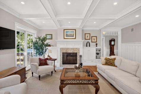 141 Hollingsworth Road Osterville MA 02655