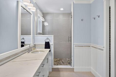 141 Hollingsworth Road Osterville MA 02655
