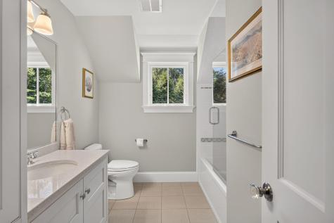 141 Hollingsworth Road Osterville MA 02655