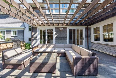 141 Hollingsworth Road Osterville MA 02655