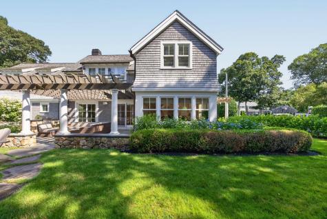 141 Hollingsworth Road Osterville MA 02655