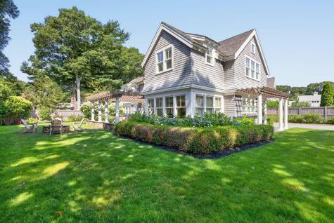 141 Hollingsworth Road Osterville MA 02655