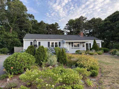 31 Ferry Street West Dennis MA 02670