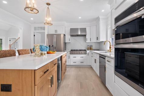 37 Autumn Court Brewster MA 02631
