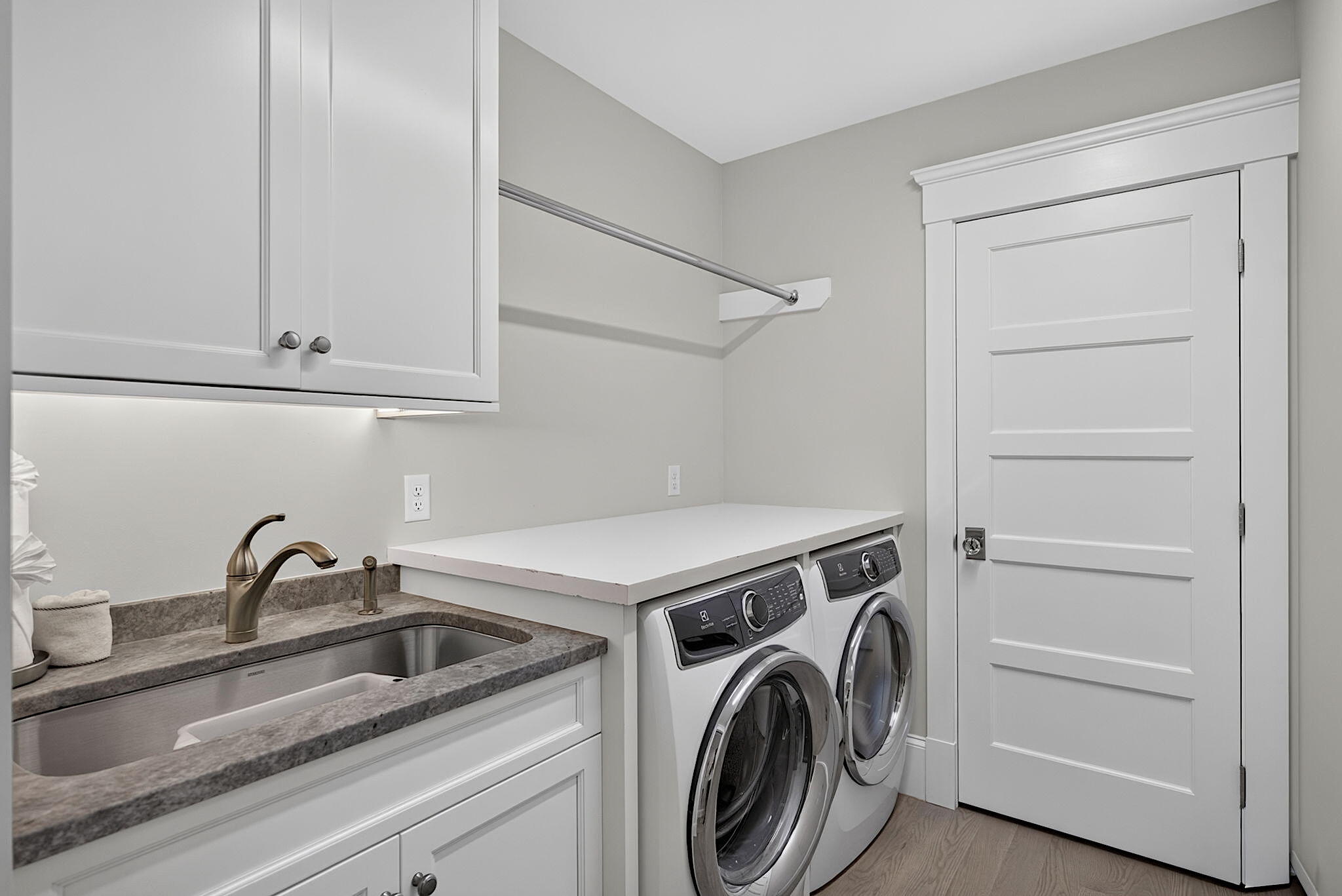 108 Seapuit River Road Osterville MA 02655