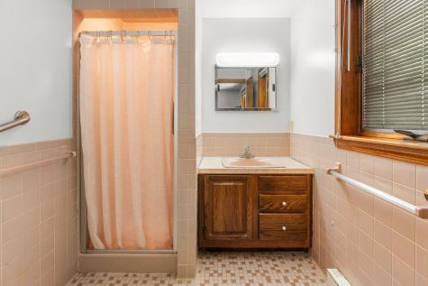 679 Poponessett Road Barnstable MA 02630