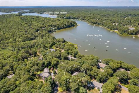 679 Poponessett Road Barnstable MA 02630