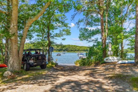 679 Poponessett Road Barnstable MA 02630