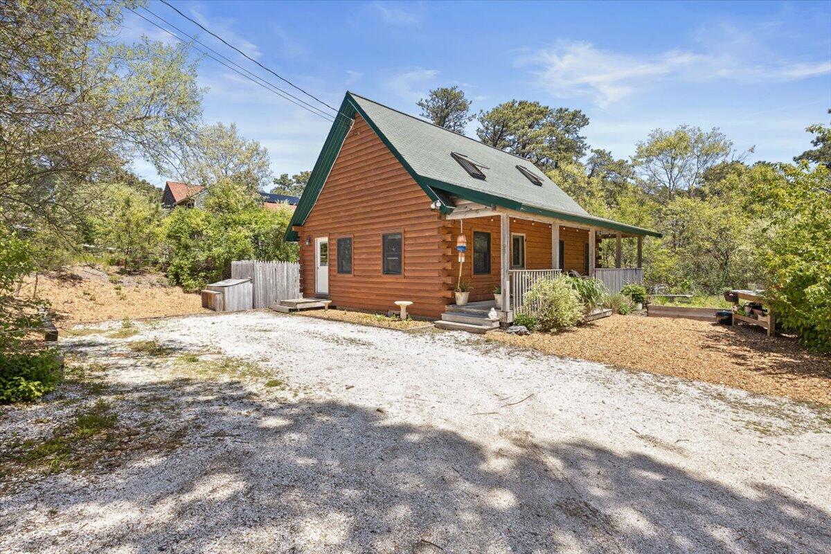 35 Tecumseh Road Wellfleet MA 02667