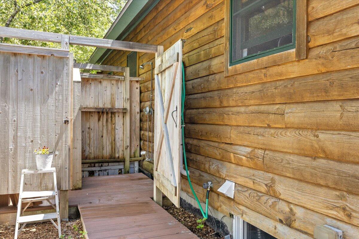 35 Tecumseh Road Wellfleet MA 02667