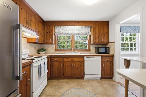 68 Long Hill Road Dennis MA 02638