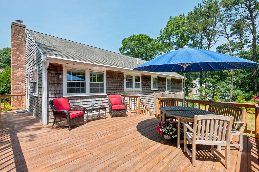 68 Long Hill Road Dennis MA 02638