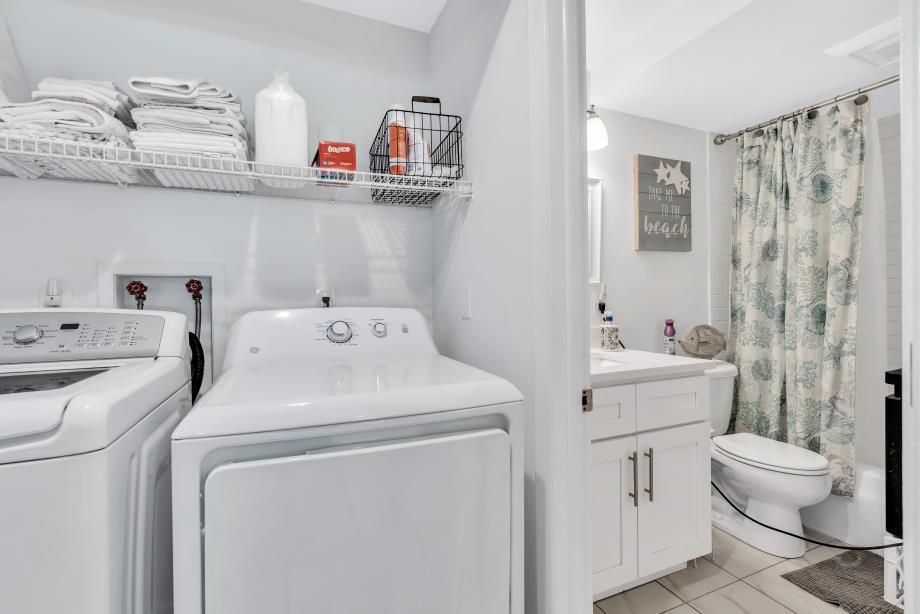27 Running Light Way Mashpee MA 02649