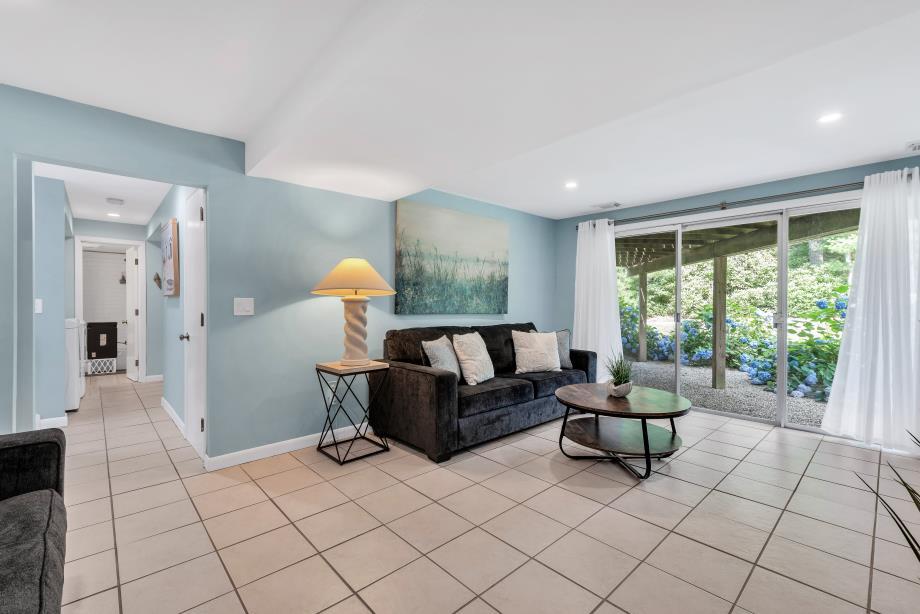 27 Running Light Way Mashpee MA 02649