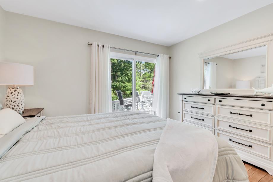 27 Running Light Way Mashpee MA 02649