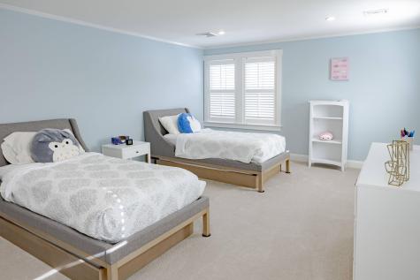 85 Hollingsworth Road Barnstable MA 02655