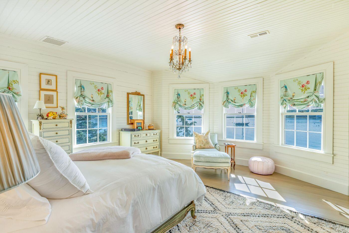 75 Winsor Road Cataumet MA 02534