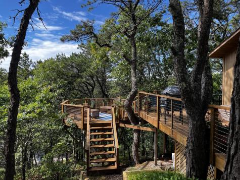 9 Kinnikinnick Road Truro MA 02666