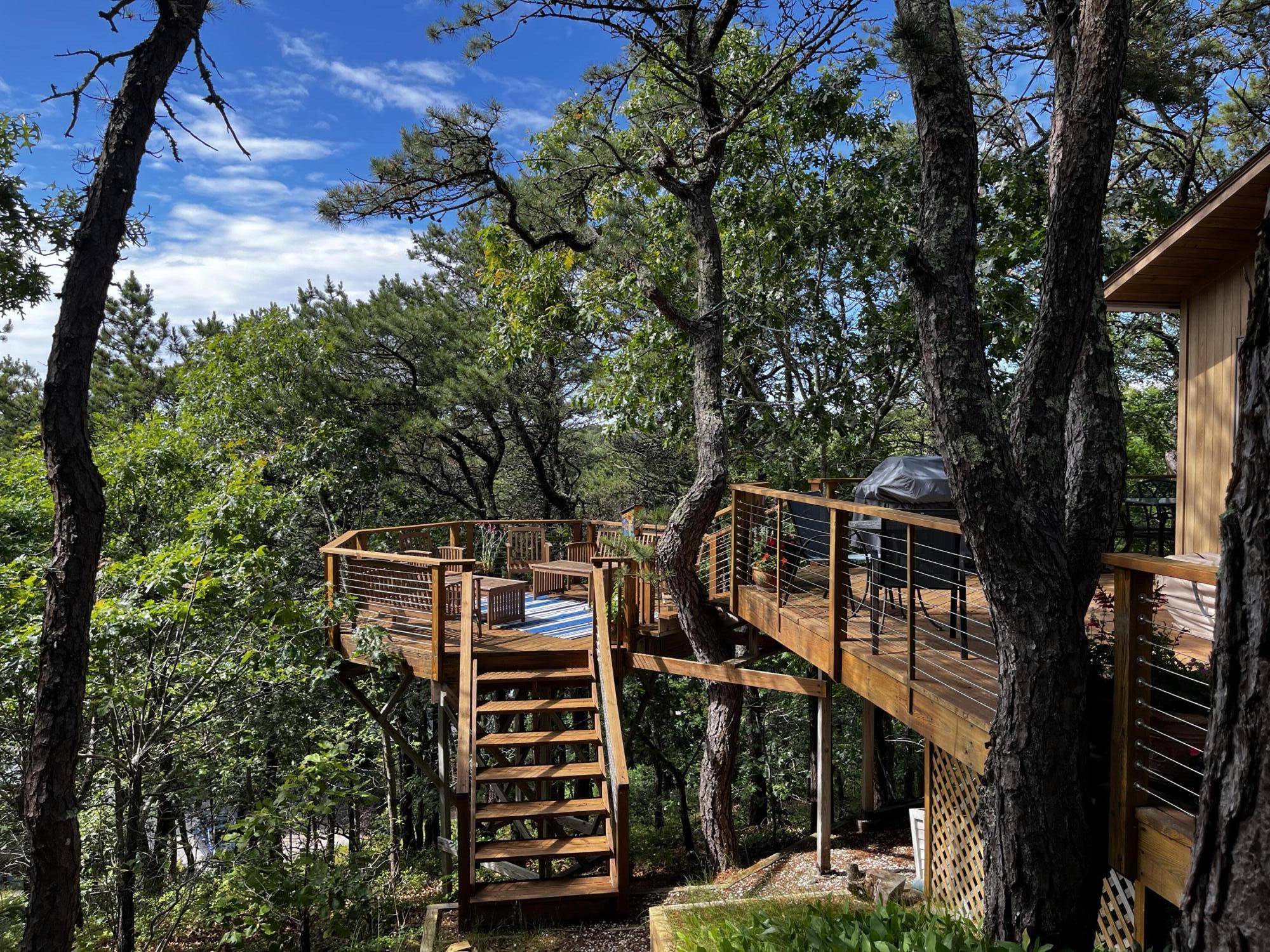 9 Kinnikinnick Road Truro MA 02666