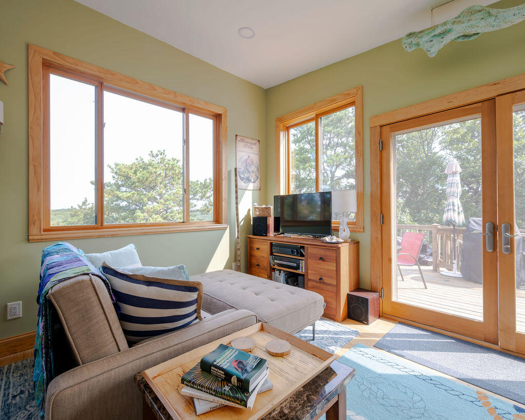 9 Kinnikinnick Road Truro MA 02666