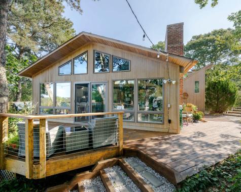 9 Kinnikinnick Road Truro MA 02666