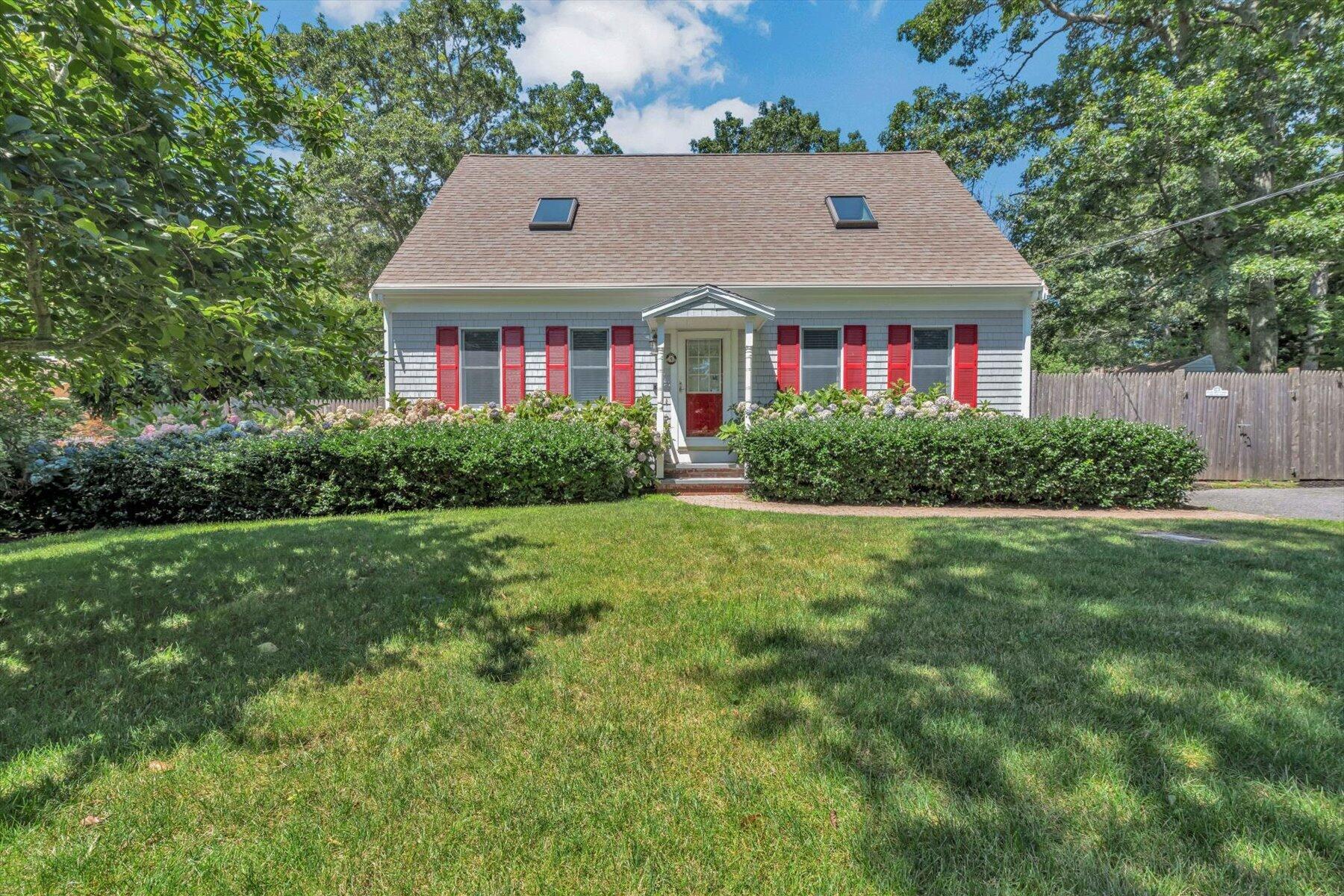 9 Elaine Road Hyannis MA 02601
