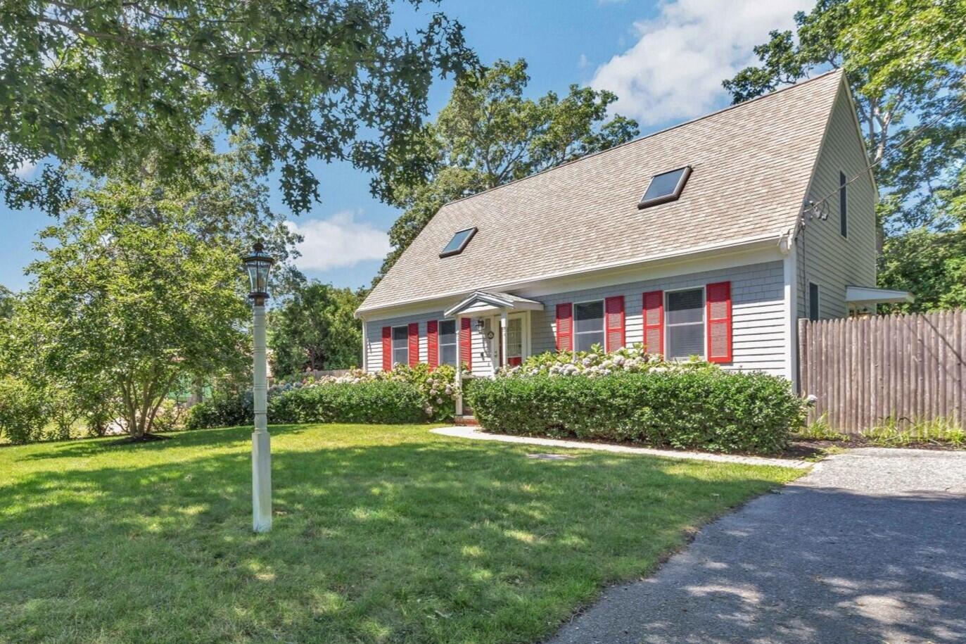 9 Elaine Road Hyannis MA 02601
