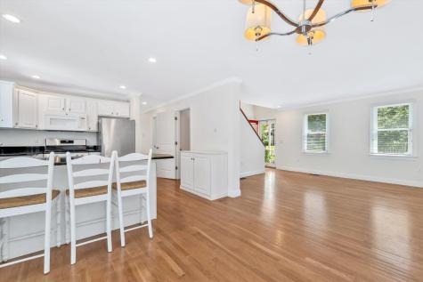 9 Elaine Road Hyannis MA 02601