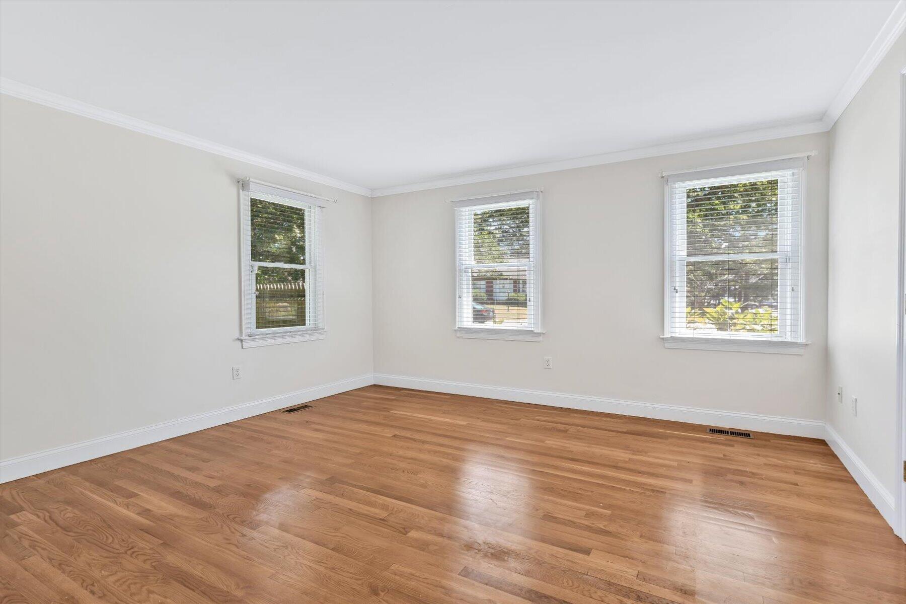 9 Elaine Road Hyannis MA 02601