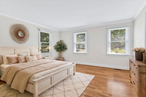 9 Elaine Road Hyannis MA 02601