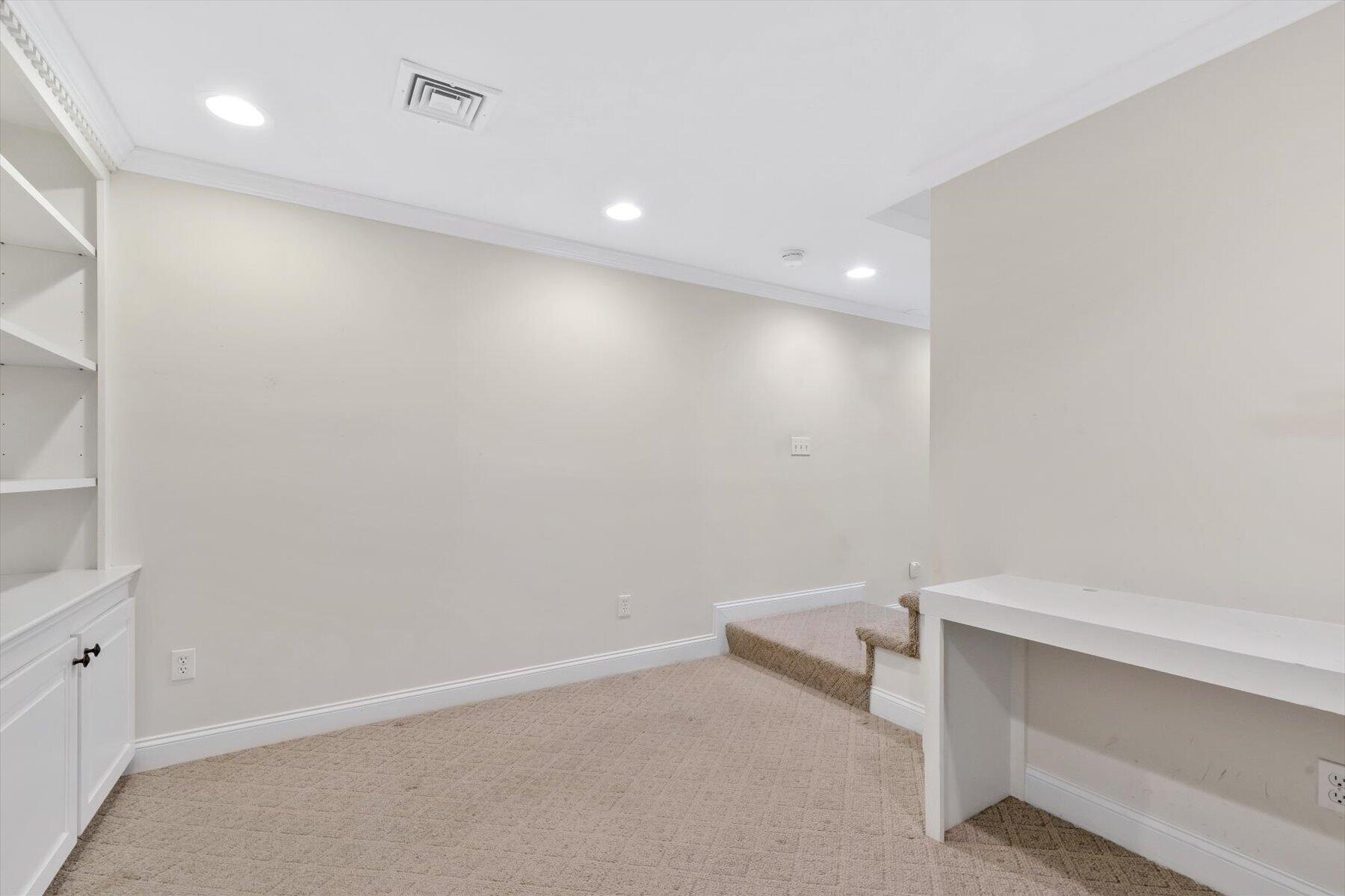 9 Elaine Road Hyannis MA 02601