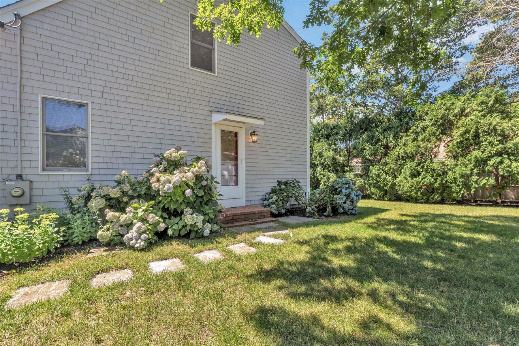 9 Elaine Road Hyannis MA 02601
