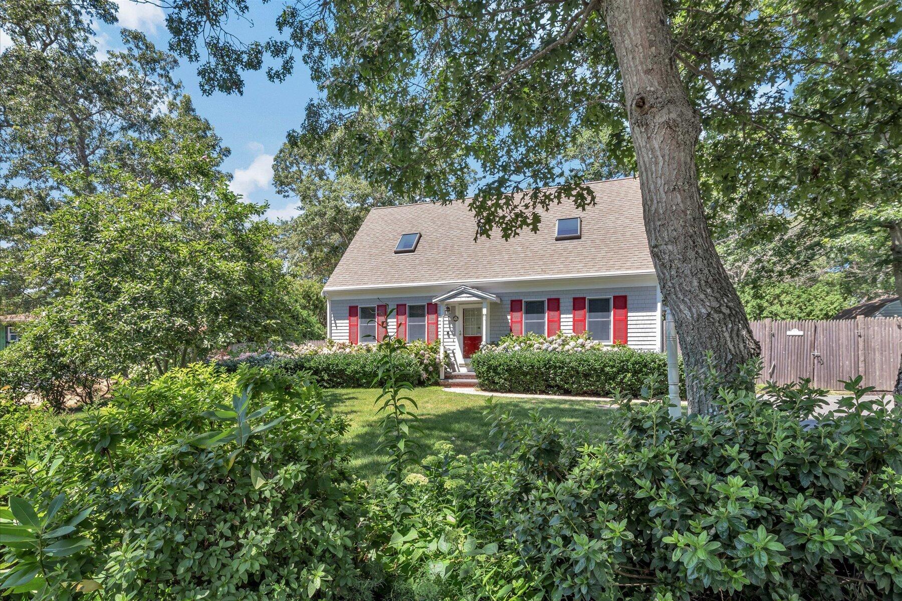 9 Elaine Road Hyannis MA 02601