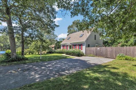 9 Elaine Road Hyannis MA 02601