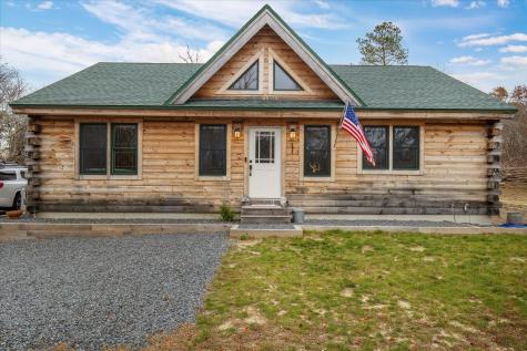 26 Collins Lane Mashpee MA 02649