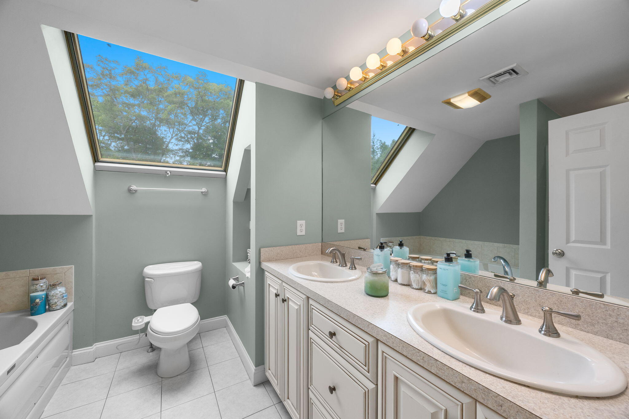 10 Lawton Lane West Barnstable MA 02668