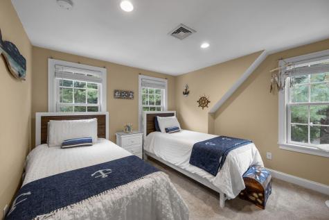 10 Lawton Lane West Barnstable MA 02668
