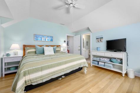 72 Bayshore Drive Mashpee MA 02649