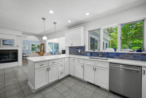 72 Bayshore Drive Mashpee MA 02649
